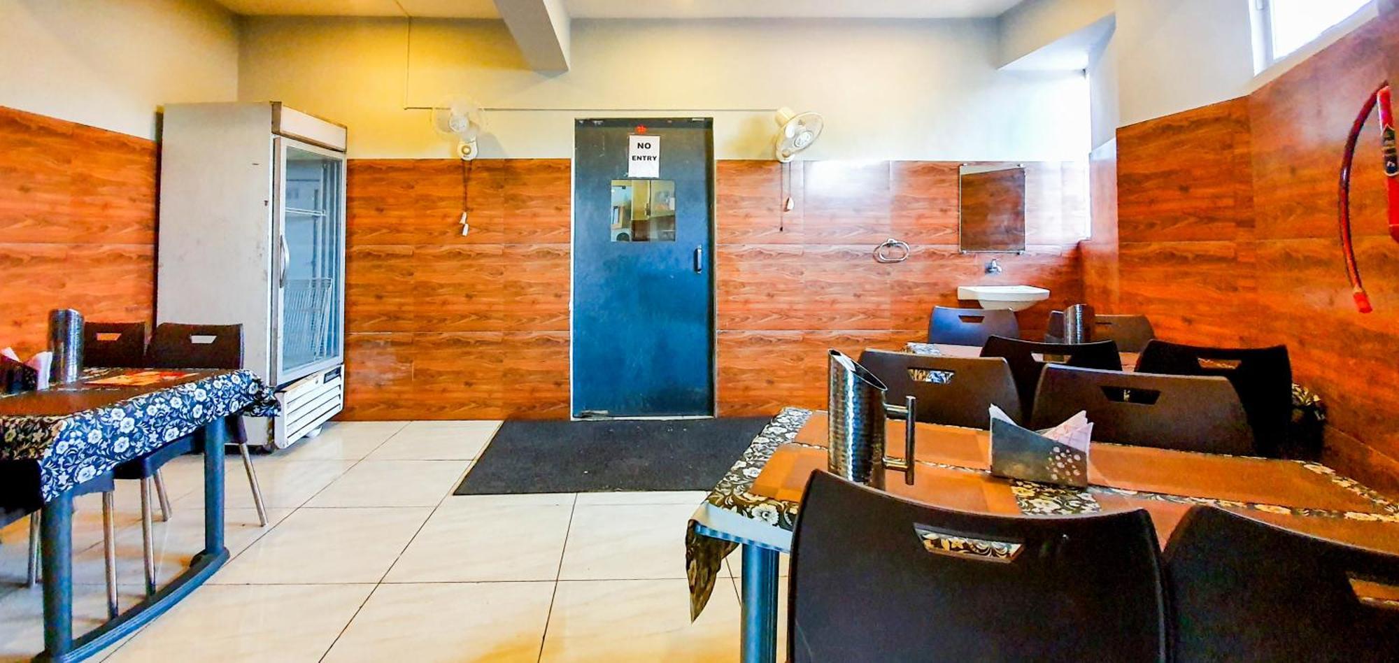 Nova Hotel New Crossroad ラージコート エクステリア 写真